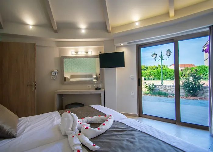 Paradise Apartments