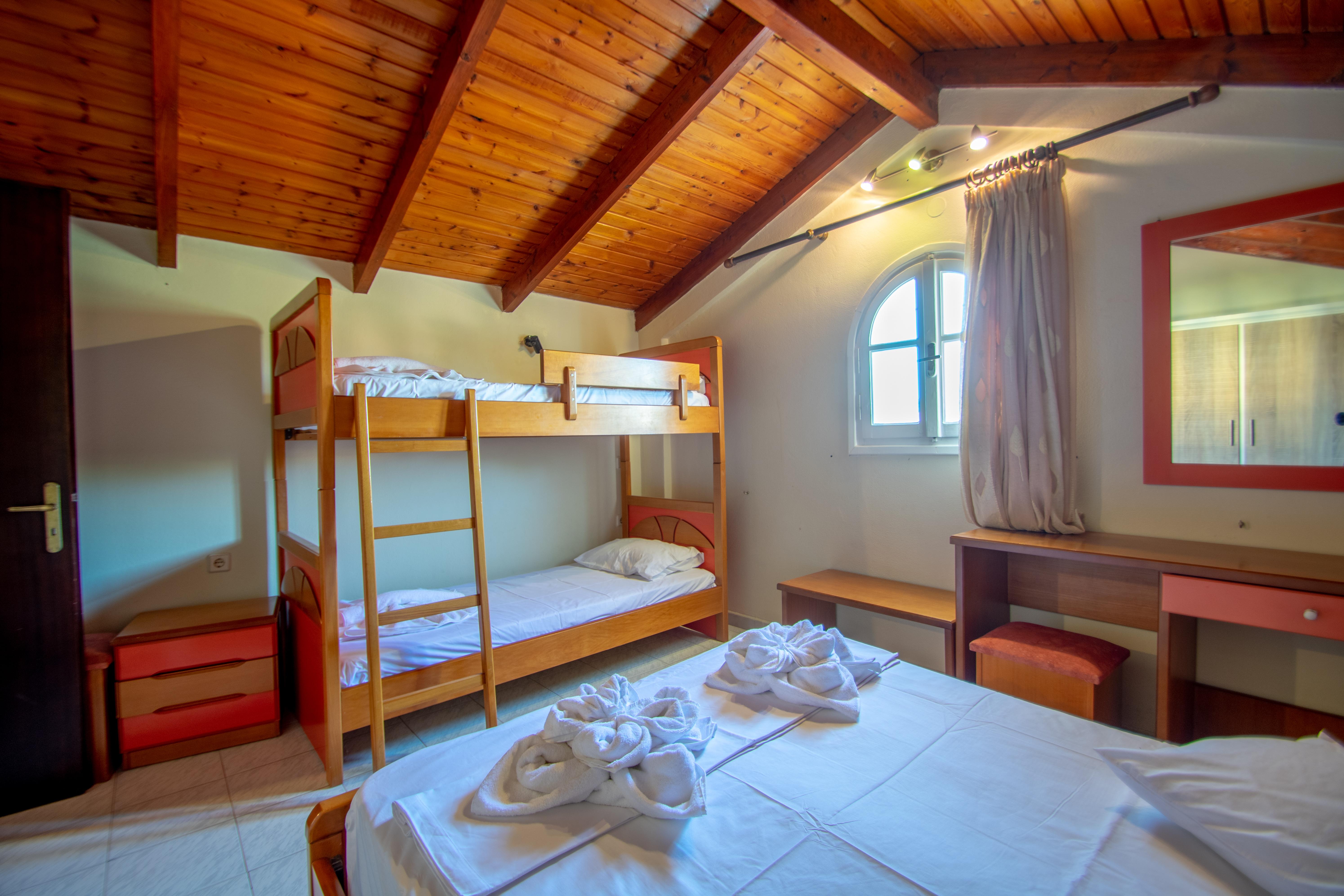 Apartahotel Paradise 3*