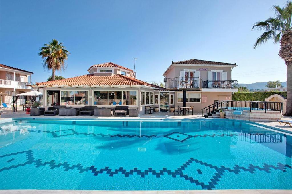 Paradise 3* Laganas