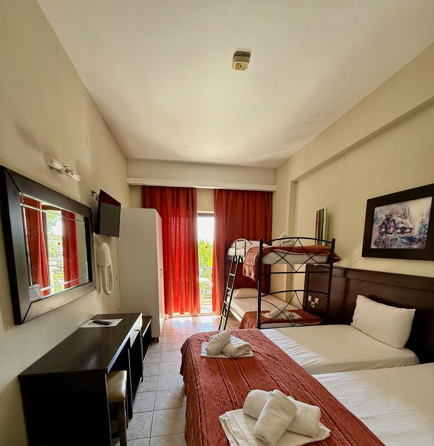 Paradise 3*